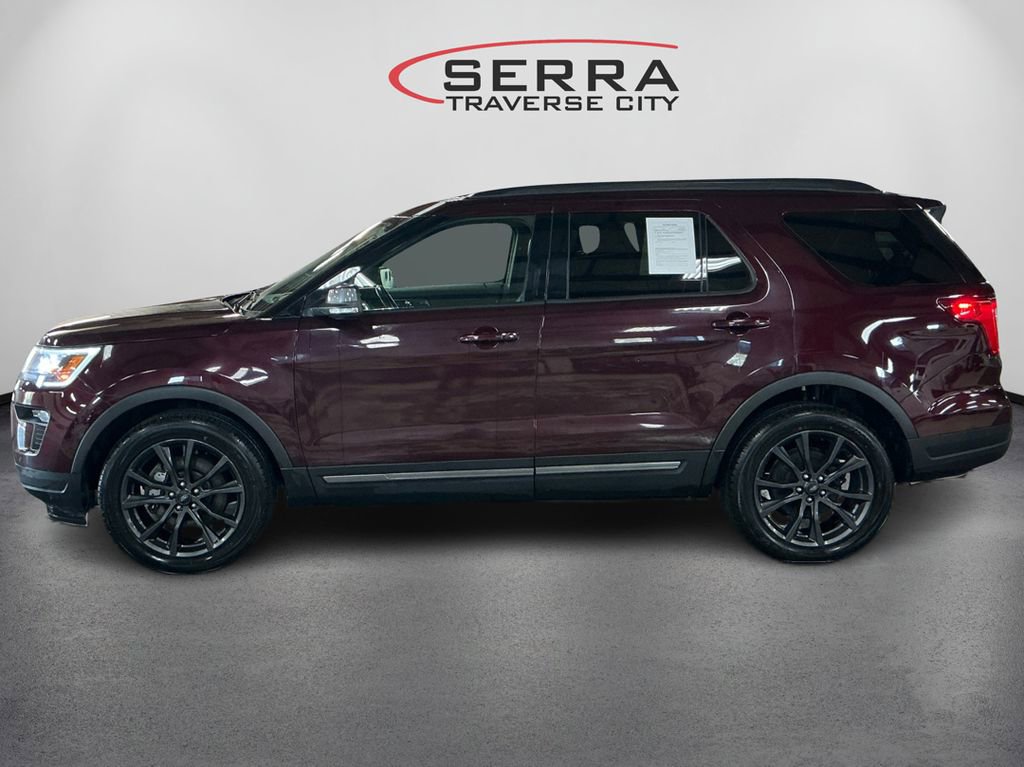 2018 Ford Explorer XLT photo 8