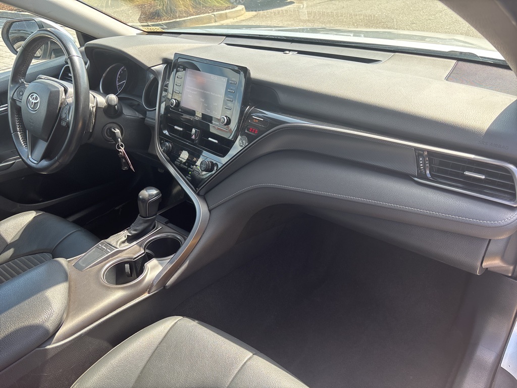 2022 Toyota Camry SE photo 30