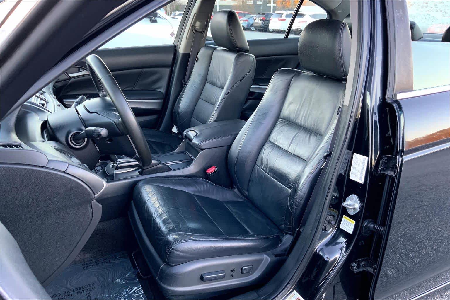 Image of Pre-Owned 2010 Honda Accord EX-L