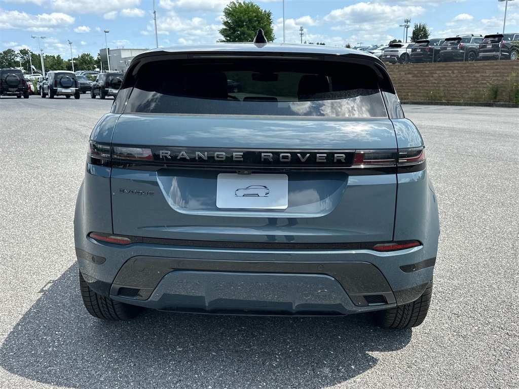 2026 Land Rover Range Rover Evoque Dynamic SE photo 13