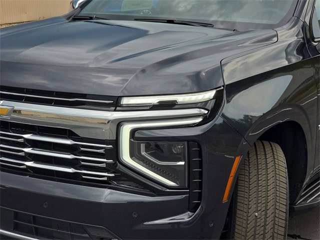 2025 Chevrolet Suburban Premier photo 32