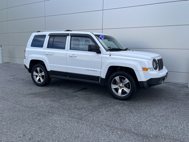 2017 Jeep Patriot High Altitude photo 23