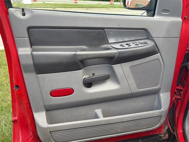 2007 Dodge Ram SLT photo 23