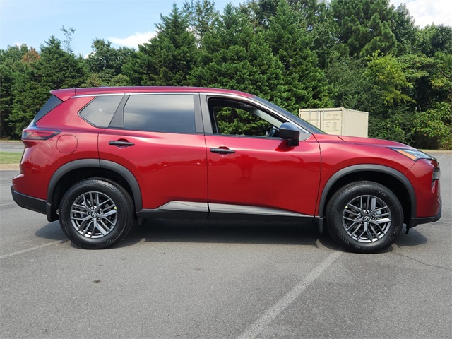 2026 Nissan Rogue S photo 2