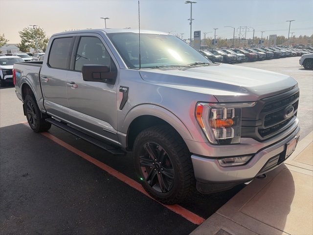 2023 Ford F-150 XLT photo 4