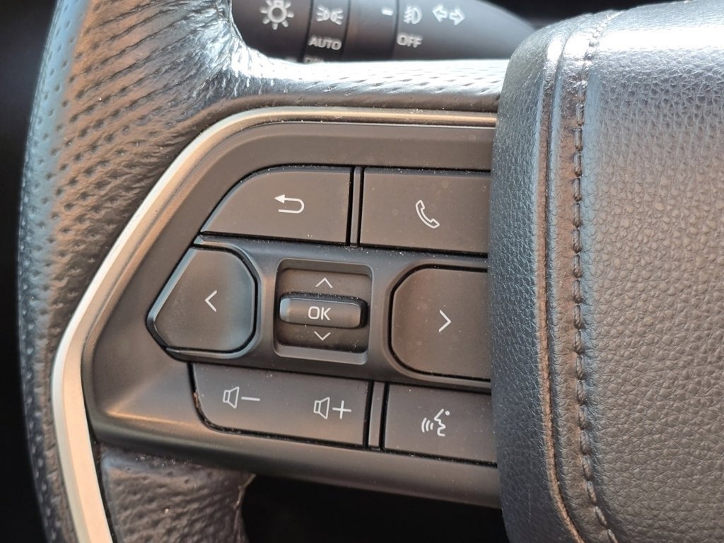 2025 Toyota Tundra Limited Platinum photo 12