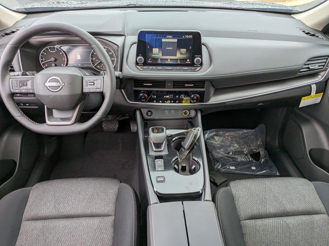 2026 Nissan Rogue SV photo 10