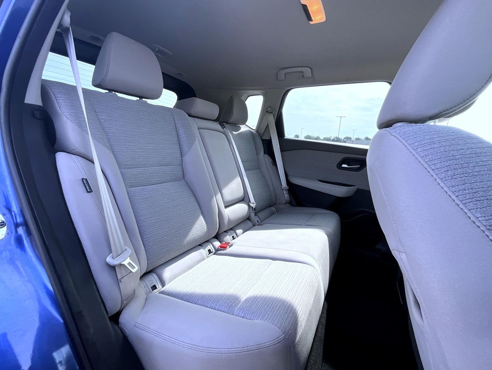 2021 Nissan Rogue SV photo 20