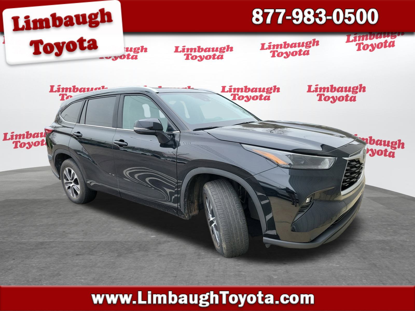 2023 Toyota Highlander XLE's photo