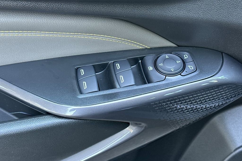 2025 Chevrolet Trax ACTIV photo 10