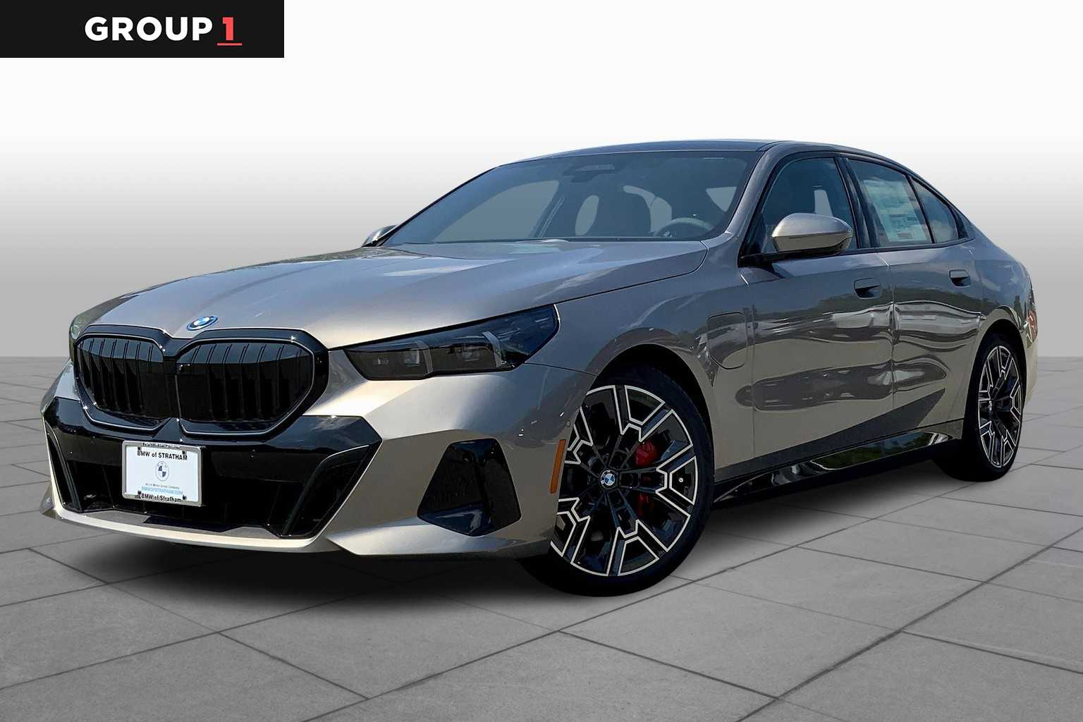 2026 BMW 5 Series 550e's photo