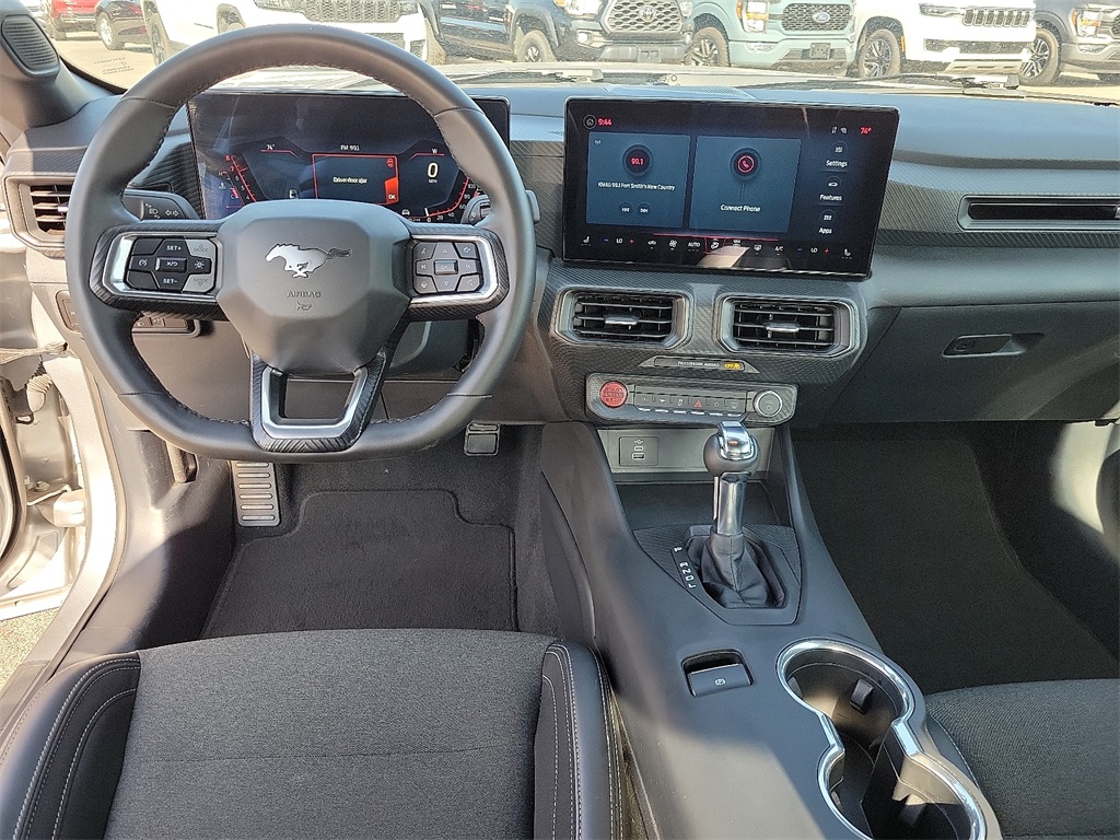 2024 Ford Mustang EcoBoost photo 9
