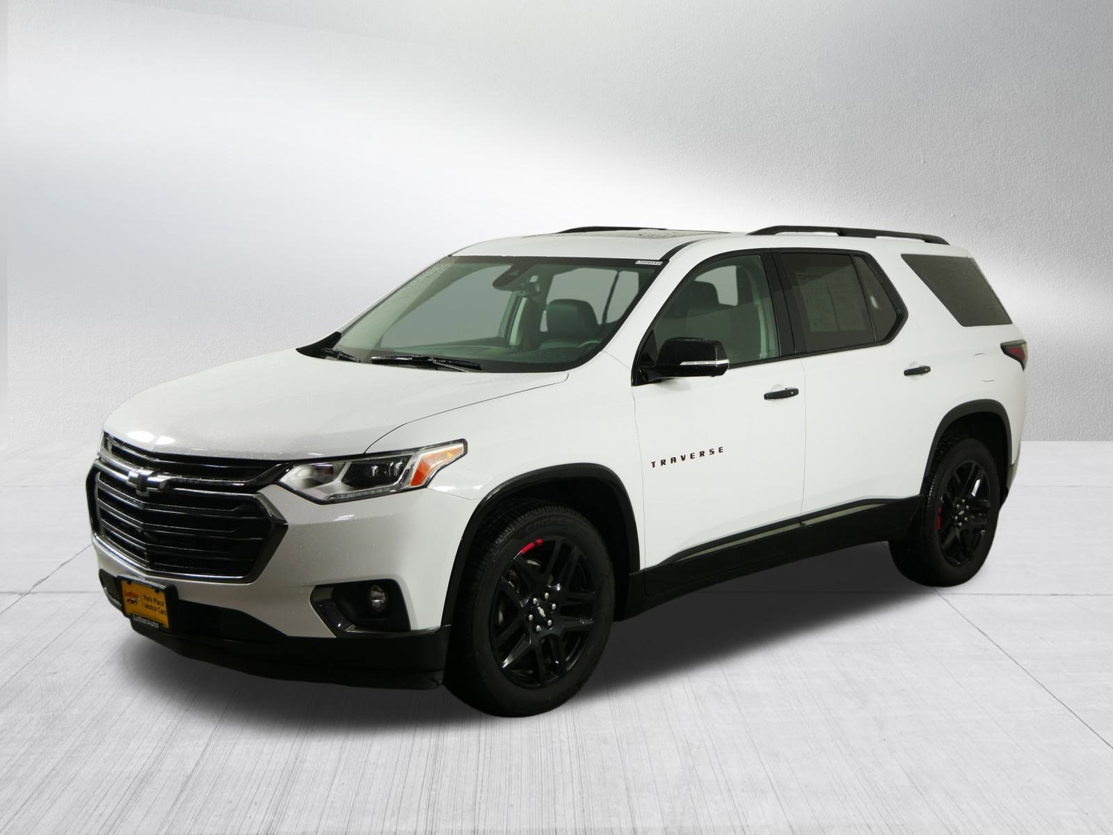 2020 Chevrolet Traverse Premier photo 3