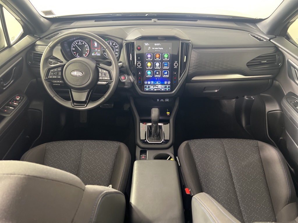 2025 Subaru Forester Premium photo 2