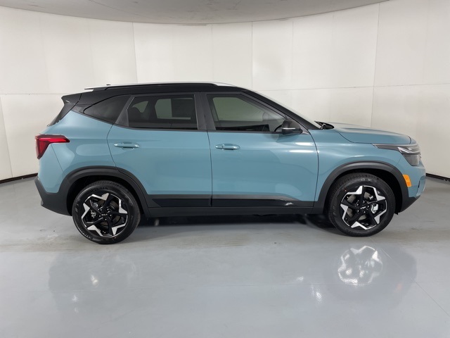 2026 Kia Seltos S photo 9