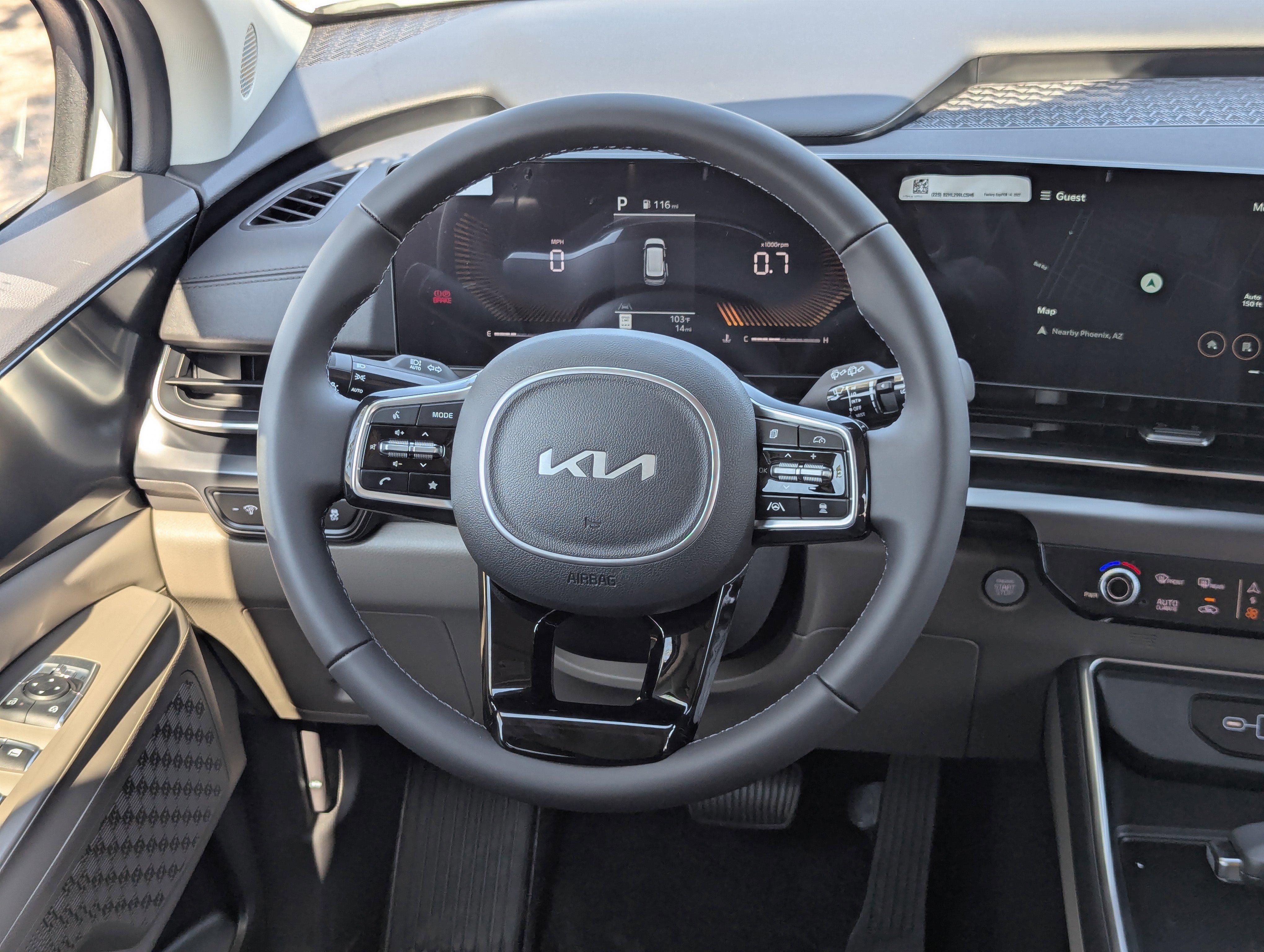2026 Kia Carnival LXS photo 4
