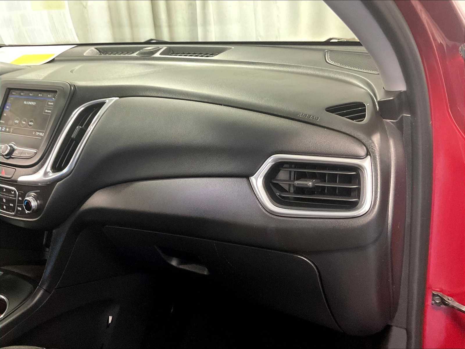2019 Chevrolet Equinox LT photo 12