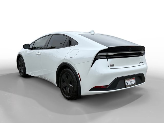 2024 Toyota Prius Prime SE photo 3
