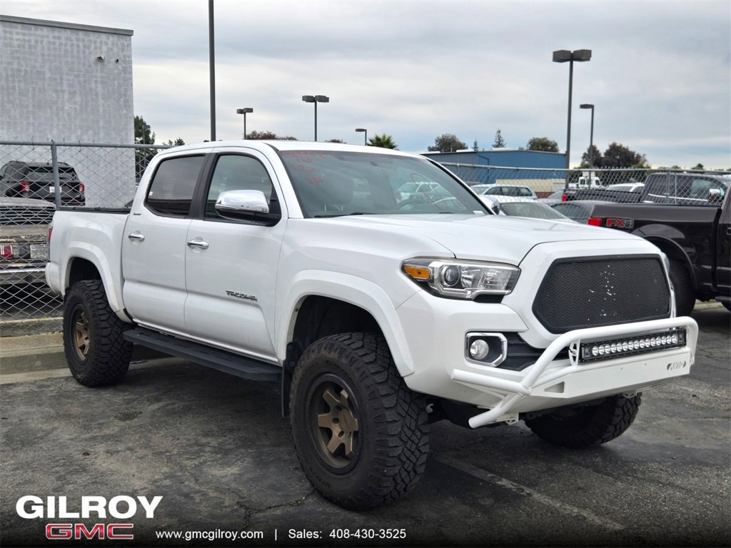 2016 Toyota Tacoma Limited's photo