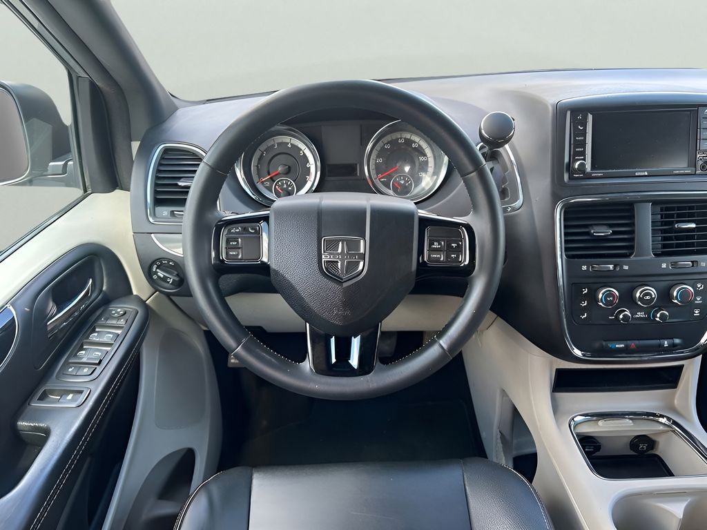 2019 Dodge Grand Caravan SXT photo 13