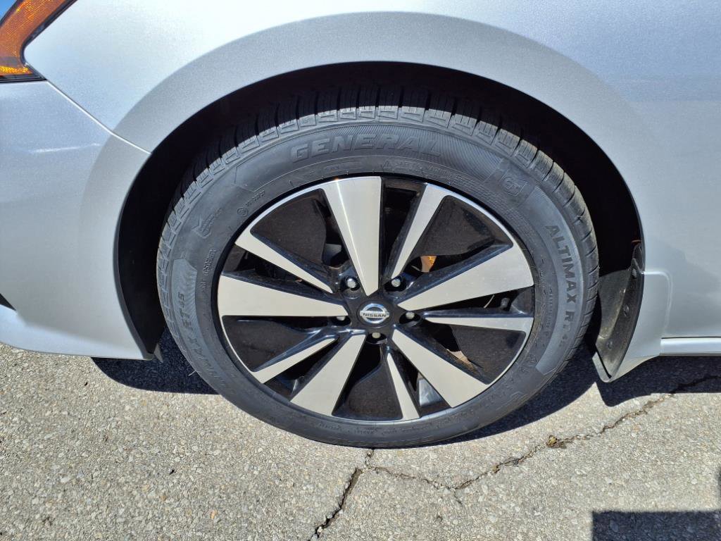 2022 Nissan Altima 2.5 SV photo 17