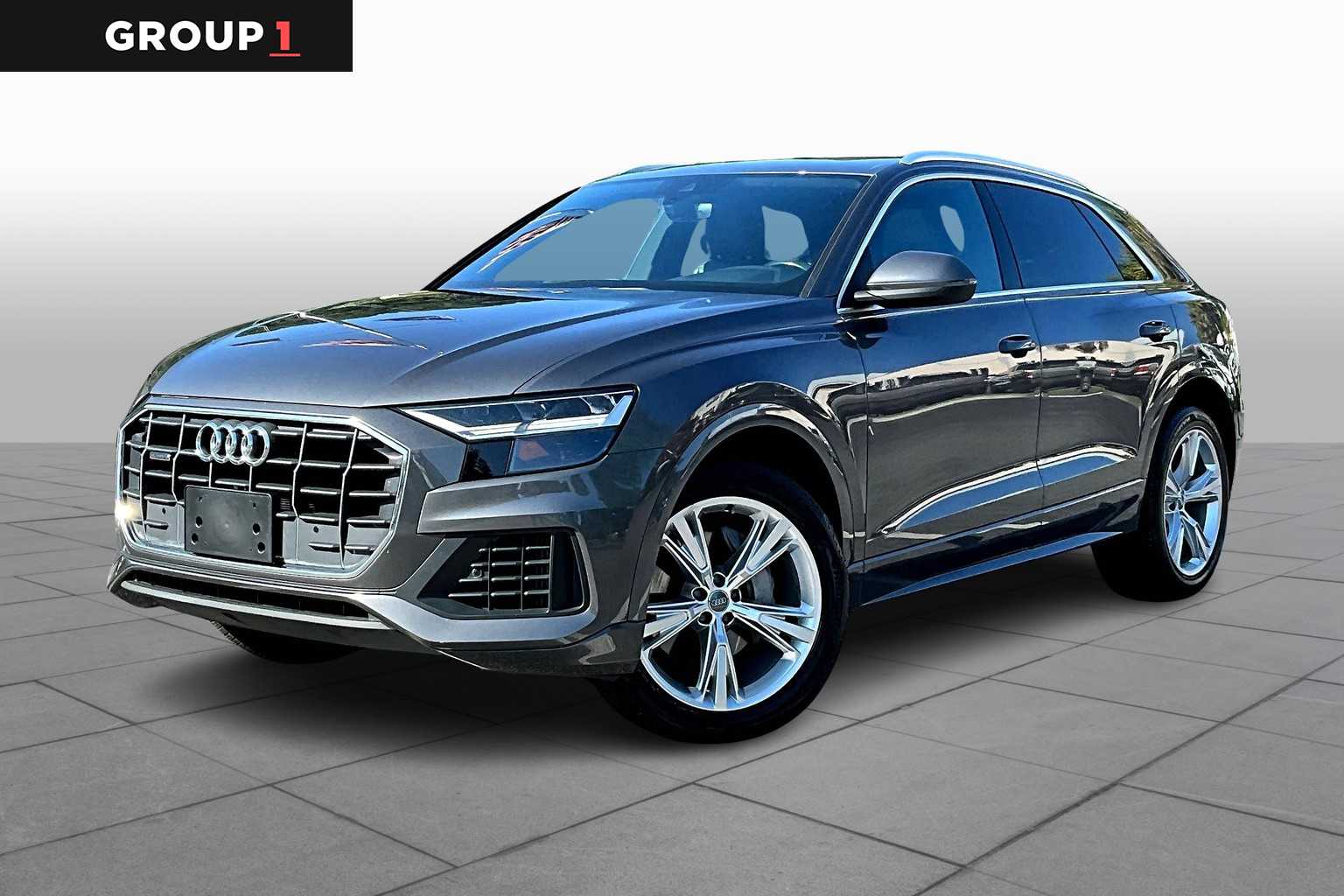 2019 Audi Q8 Premium's photo