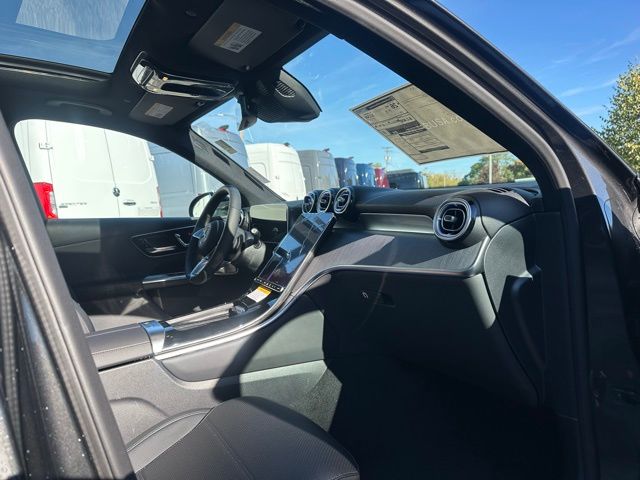 2026 Mercedes Benz GLC 300 4MATIC photo 23