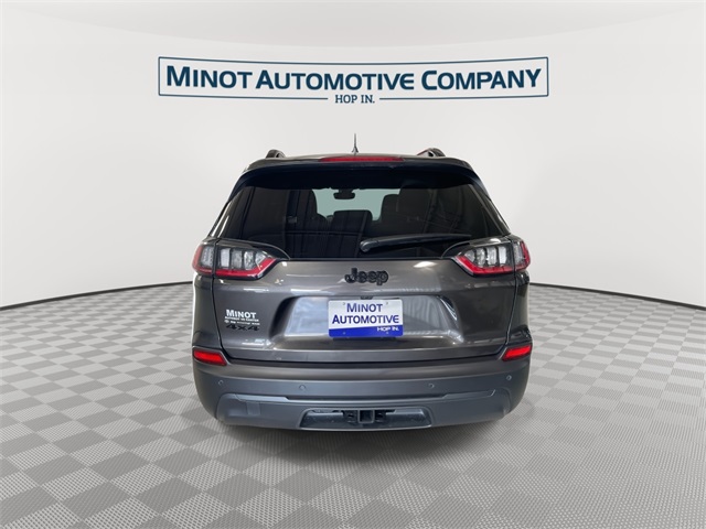 2023 Jeep Cherokee Altitude photo 3