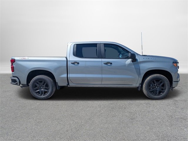 2026 Chevrolet Silverado 1500 Custom photo 2