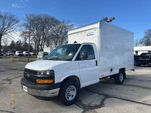2024 Chevrolet Express Cutaway Base's photo