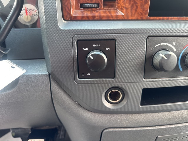 2006 Dodge Ram SLT photo 17