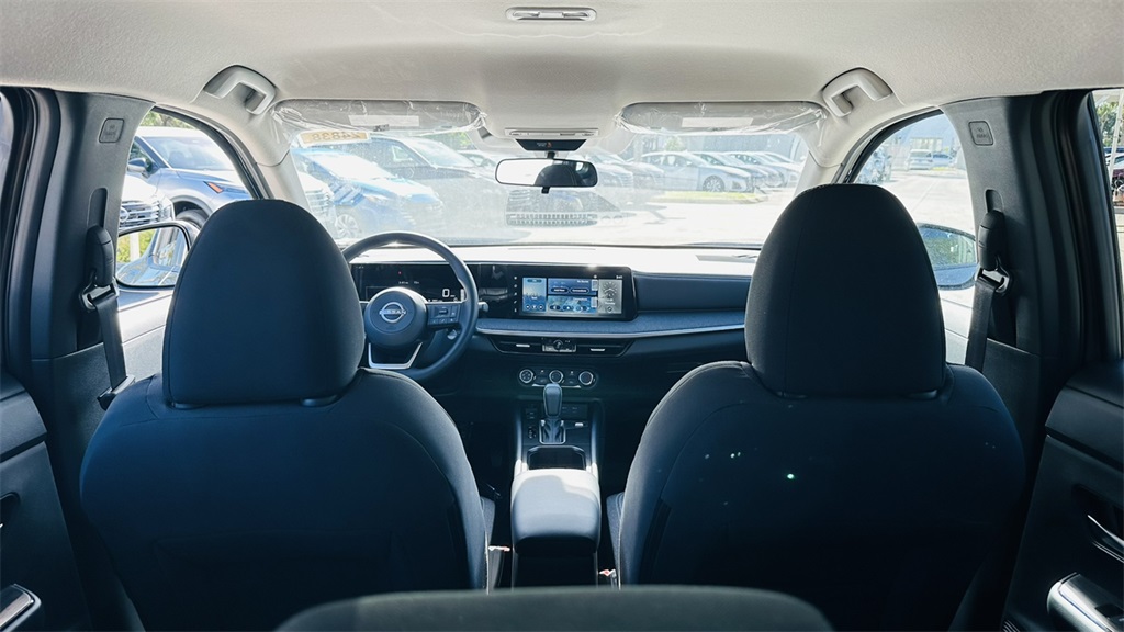 2026 Nissan Kicks SV photo 25