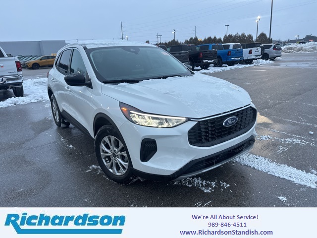 2023 Ford Escape Active's photo