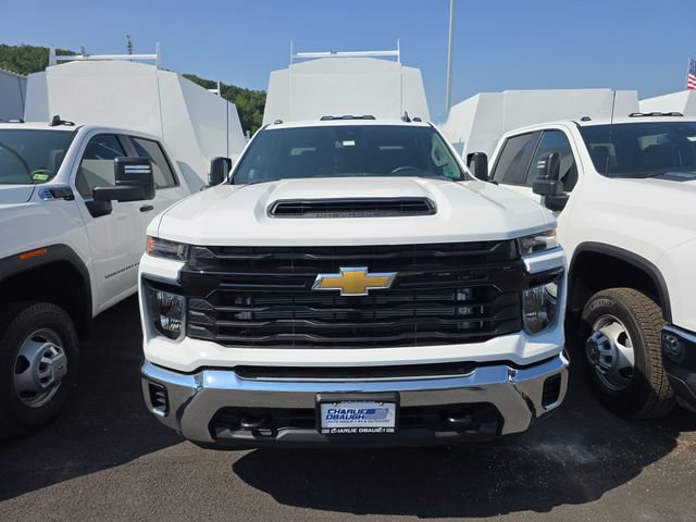 2024 Chevrolet Silverado 3500HD Work Truck photo 2