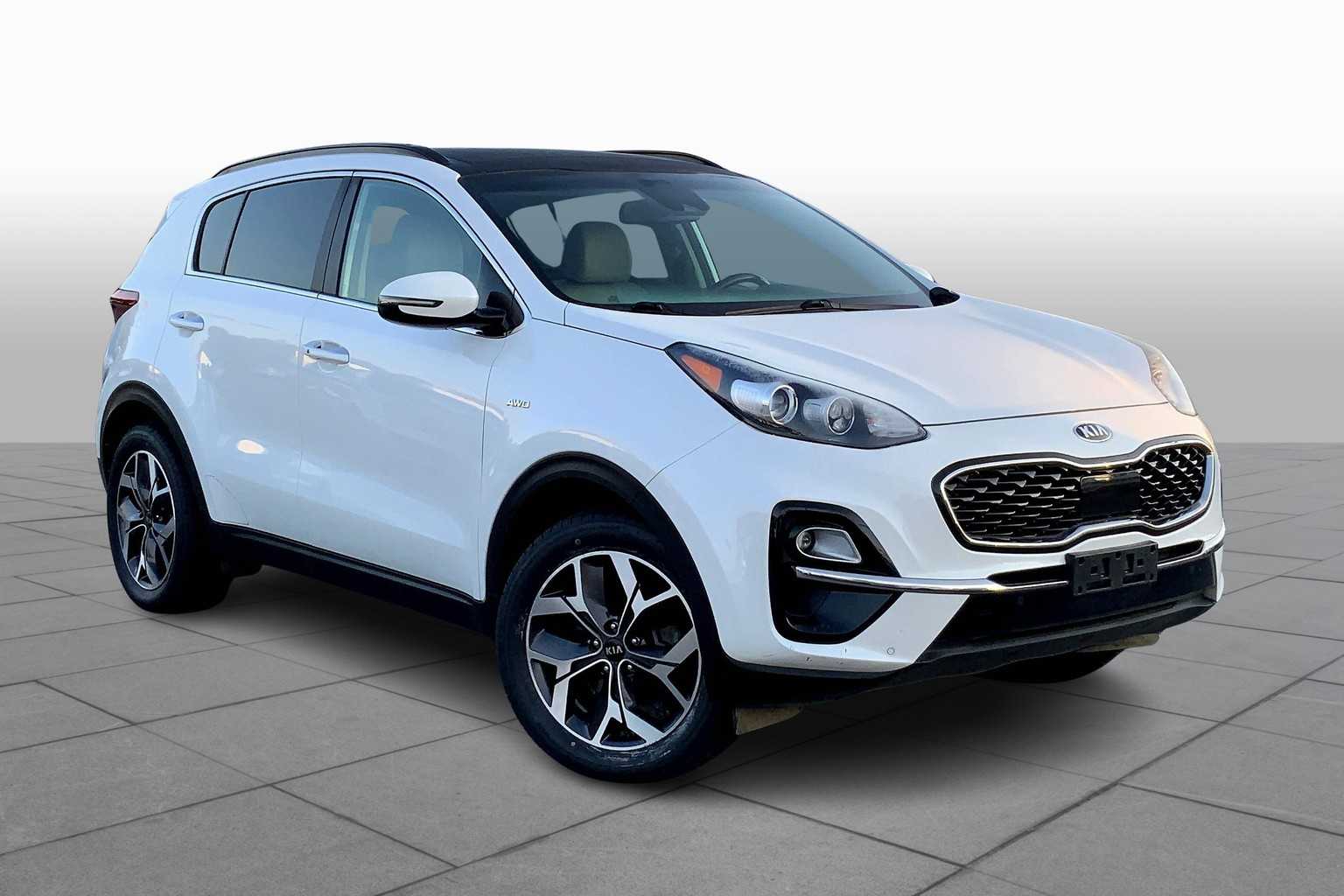 2020 Kia Sportage EX photo 2