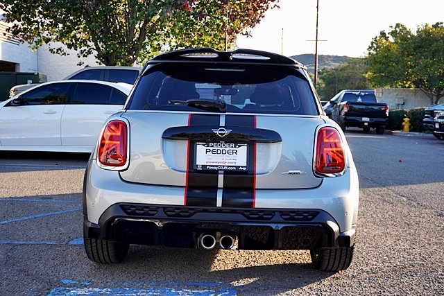 Used 2023 Silver MINI Base image 9