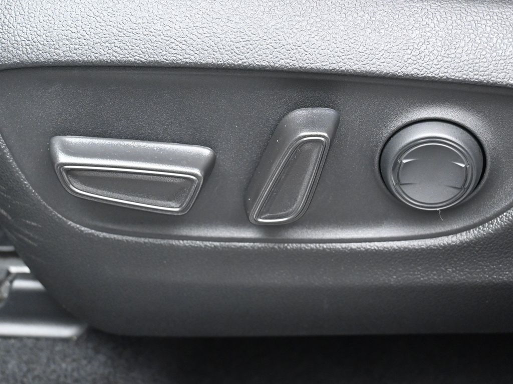 2022 Toyota Highlander XSE photo 8