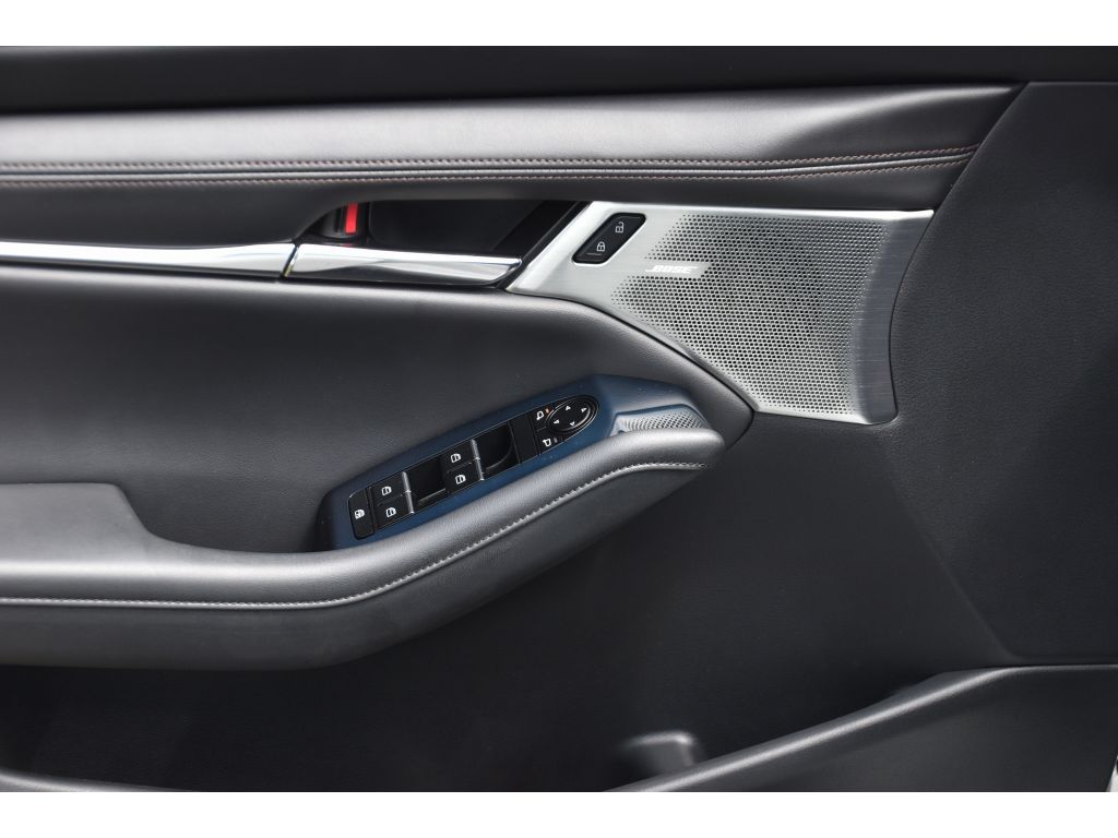 2020 Mazda Mazda3 Hatchback Preferred photo 23