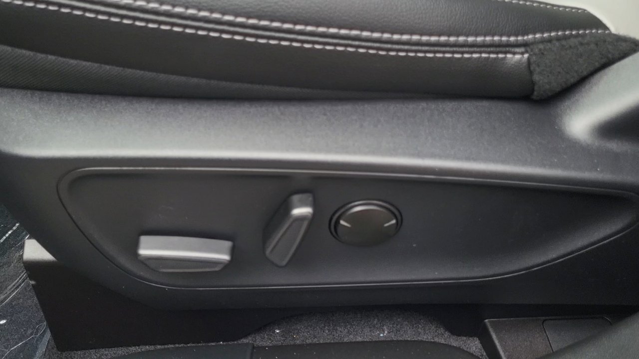 2025 Ford Escape Plug-In Hybrid photo 10