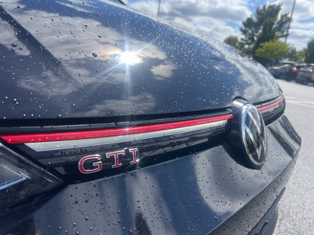 2022 Volkswagen Golf GTI Autobahn photo 4