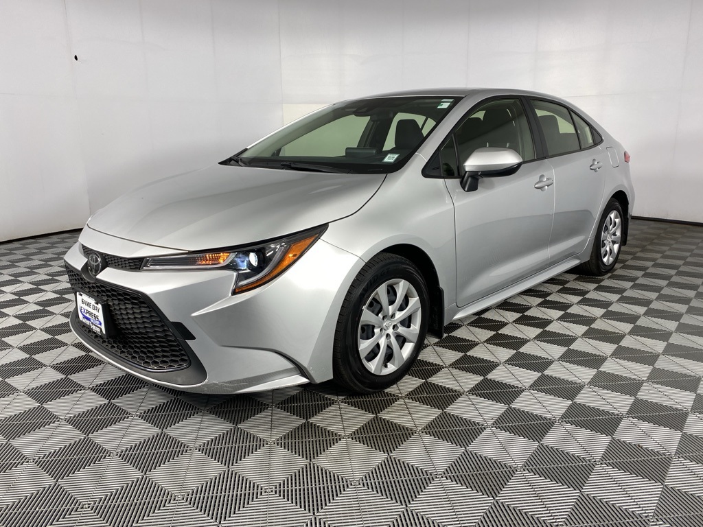 2022 Toyota Corolla LE photo 13