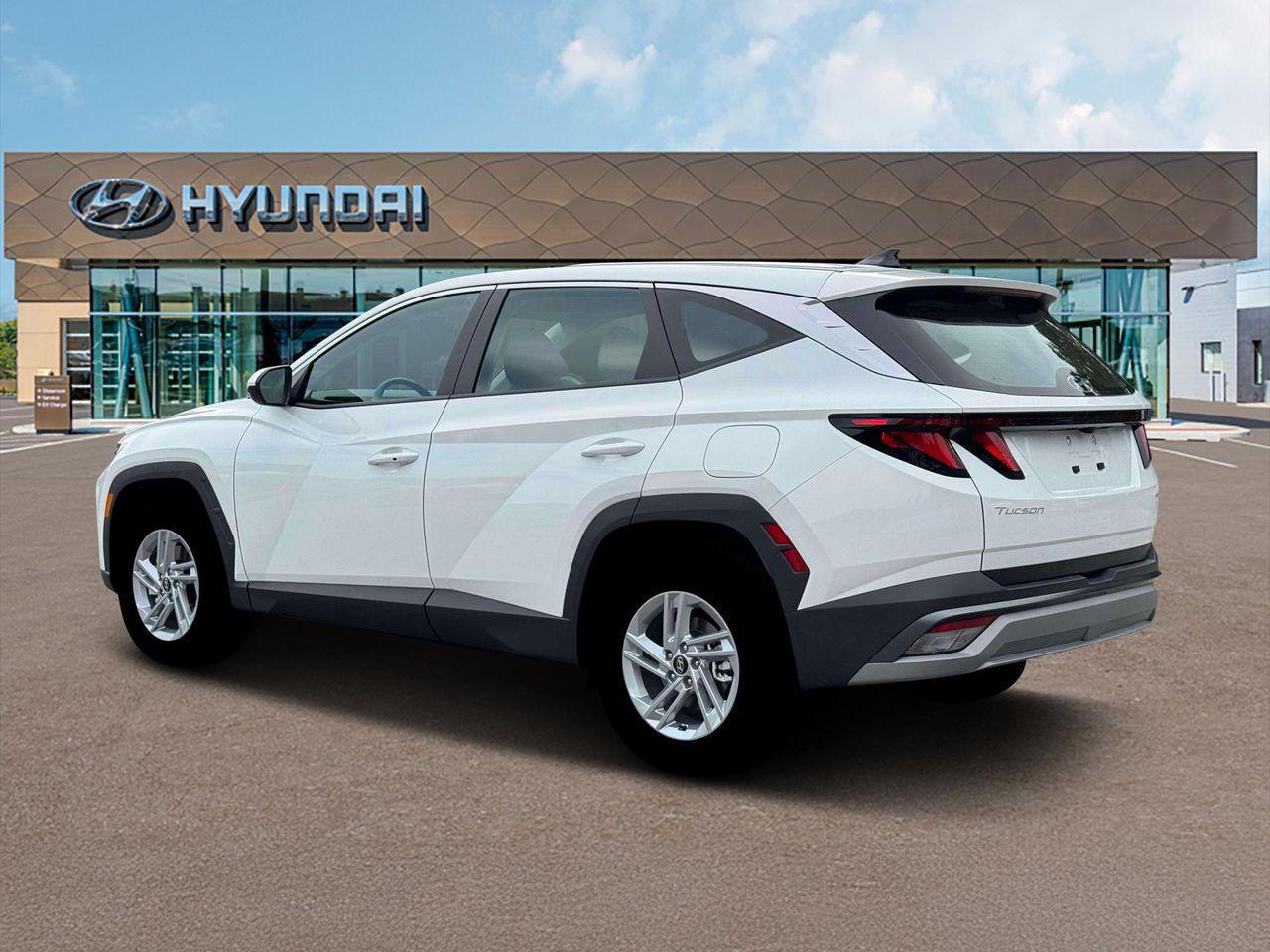 2026 Hyundai Tucson SE photo 3