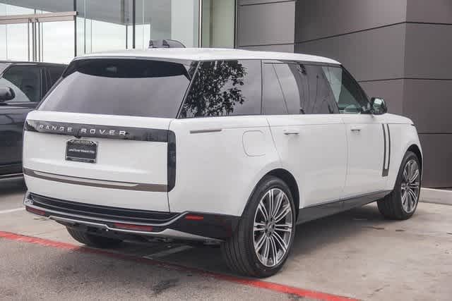 2025 Land Rover Range Rover SE photo 4