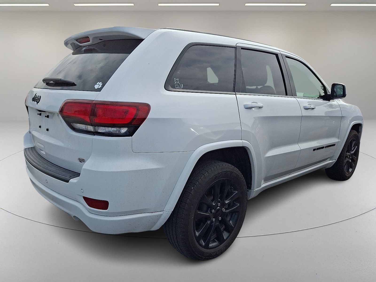 2022 Jeep Cherokee Laredo photo 4