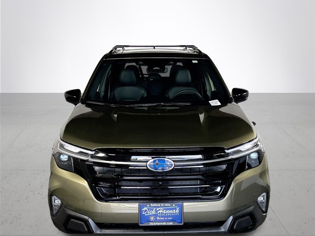 2025 Subaru Forester Touring photo 2