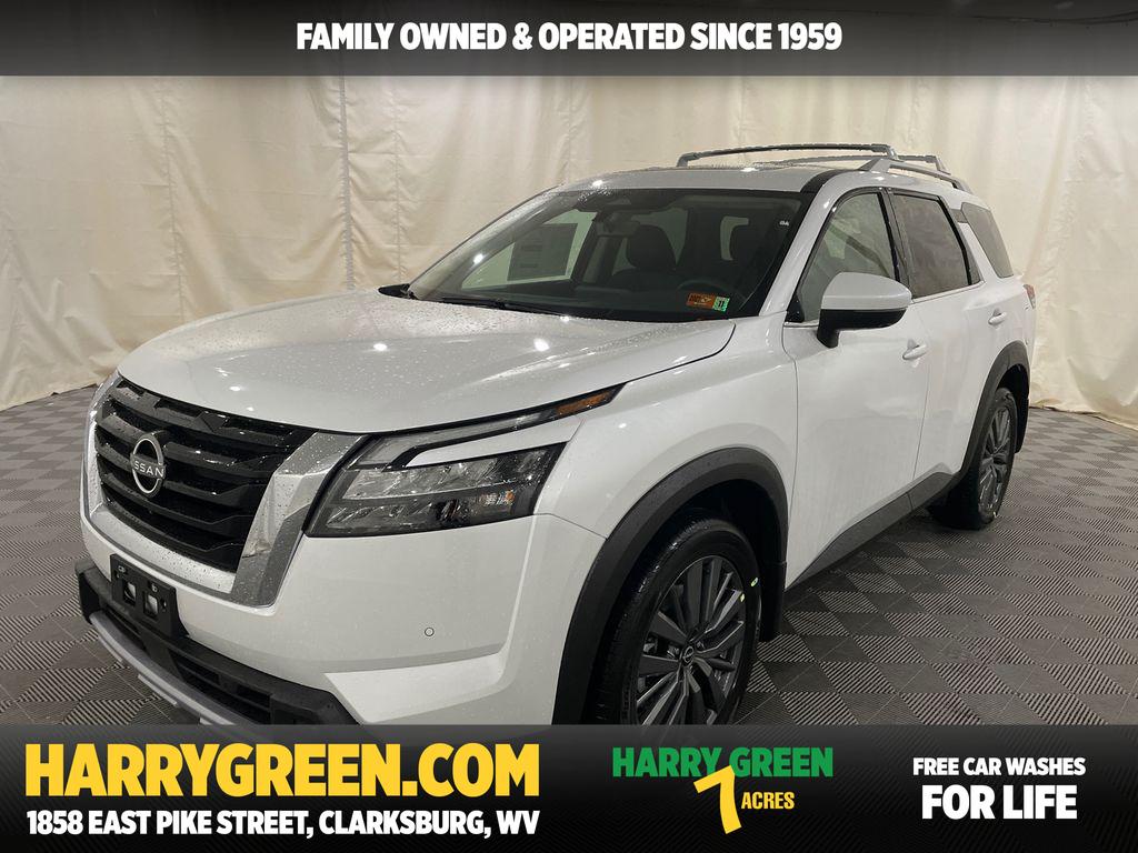 2025 Nissan Pathfinder SL's photo