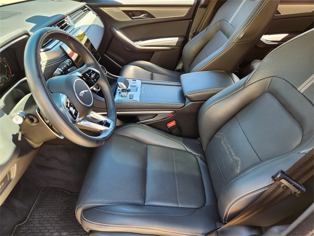 2025 Jaguar F-PACE P250 R-Dynamic S photo 11