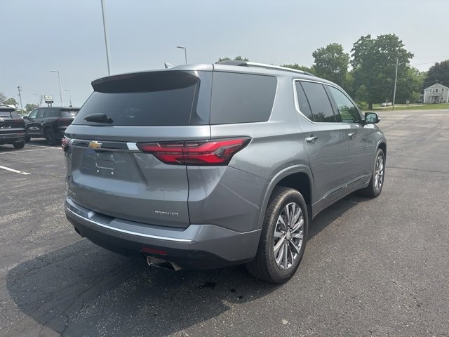 2023 Chevrolet Traverse Premier photo 3