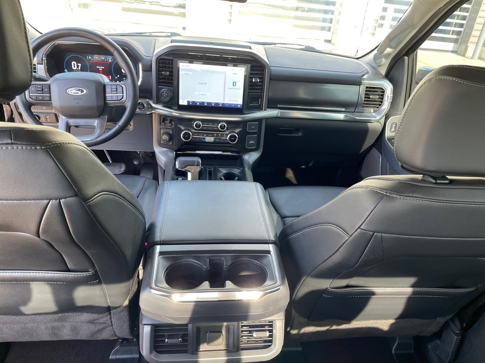 2022 Ford F-150 Lariat photo 17