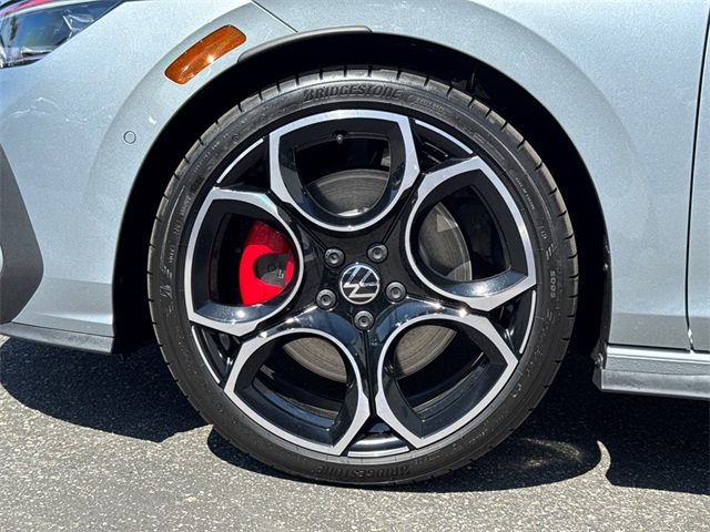 2025 Volkswagen Golf GTI Autobahn photo 9
